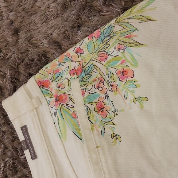 New Lauren Conrad Shorts - Picture 8 of 11